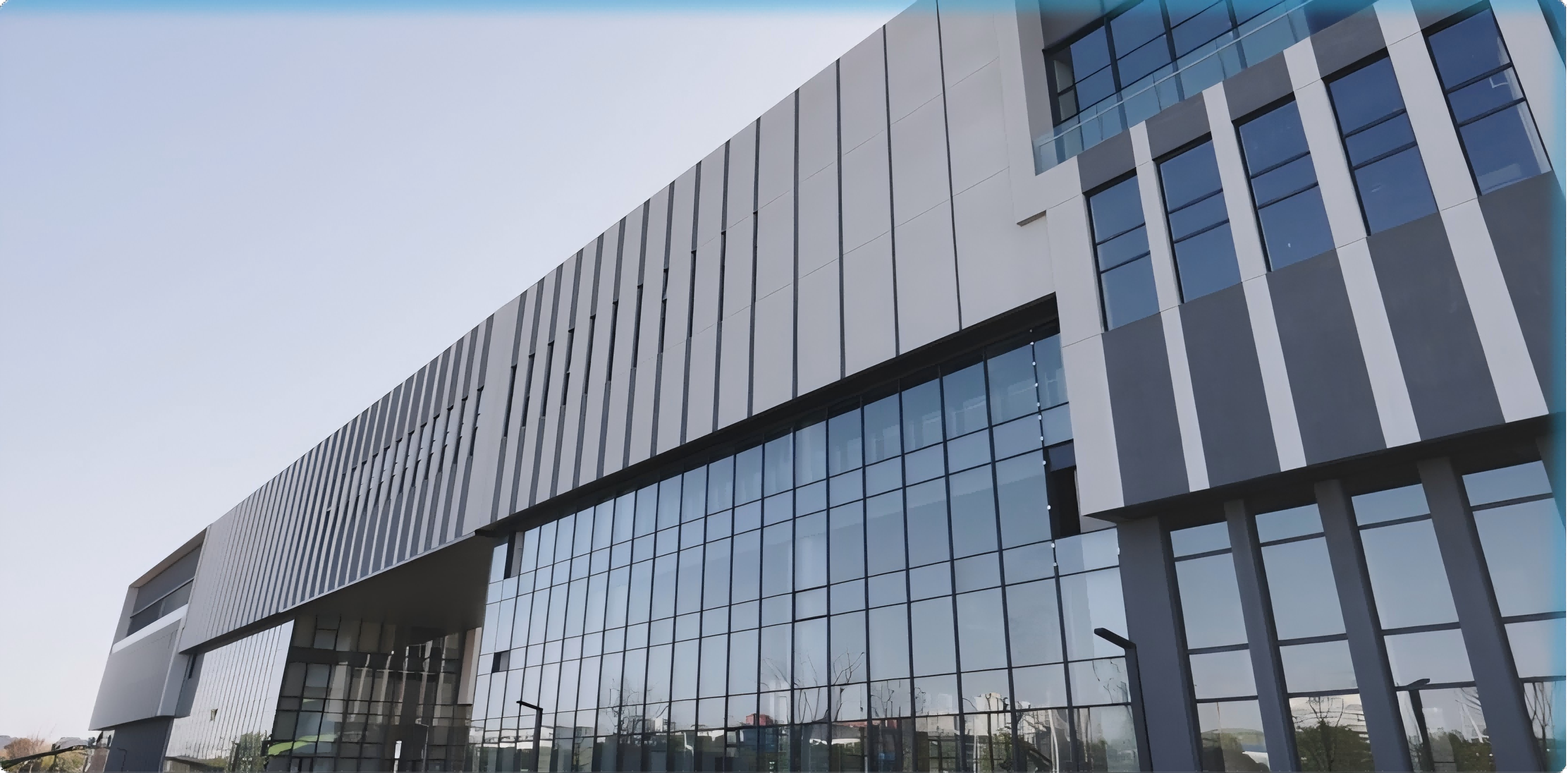 政府自持现代化园区，空铁公水立体化交通，制造业门类齐全，价格优惠